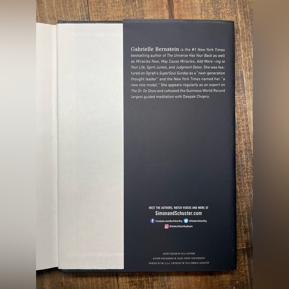 Judgment Detox by Gabrielle Bernstein - Hardcover - Picture 3 of 4